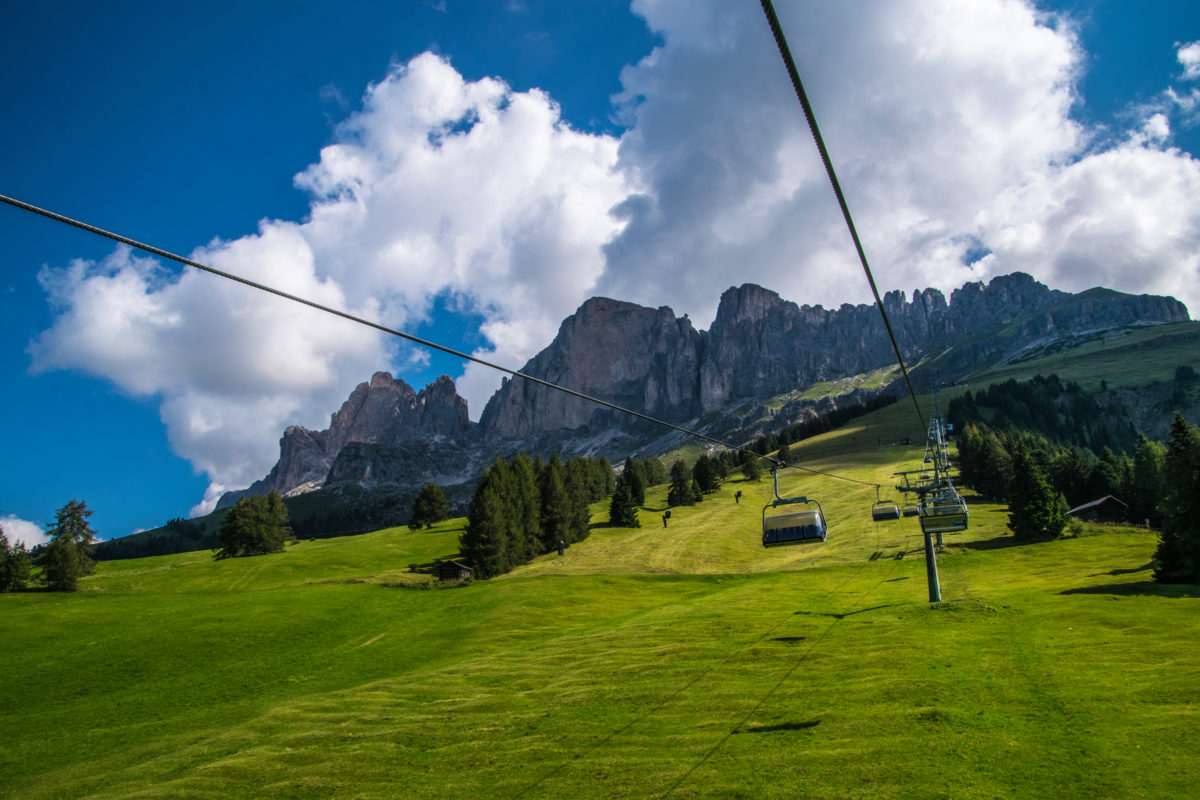 rosengarten in estate da seggiovia paolina